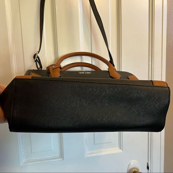 Nine West black with brown trim bag - Picture 4 of 8